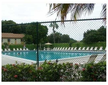 115 Gardens Drive - Photo Thumbnail 14