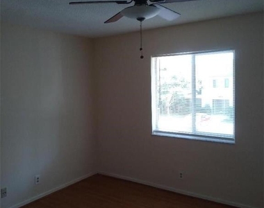 115 Gardens Drive - Photo Thumbnail 6