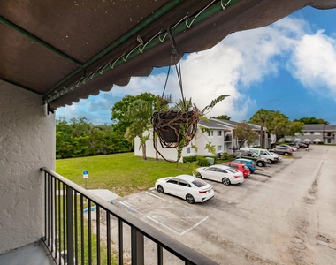 1153 Lake Victoria Drive - Photo Thumbnail 15
