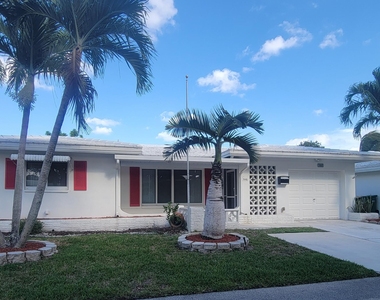 7002 Nw 71st Avenue - Photo Thumbnail 1