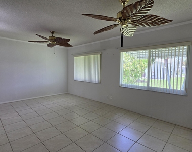 7002 Nw 71st Avenue - Photo Thumbnail 12