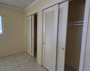 7002 Nw 71st Avenue - Photo Thumbnail 14