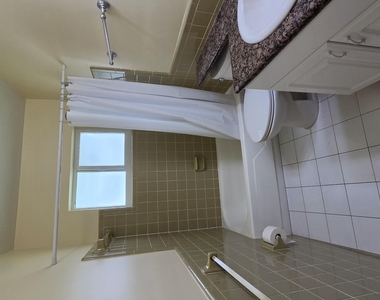 7002 Nw 71st Avenue - Photo Thumbnail 13