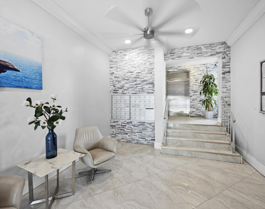 2900 Banyan Street - Photo Thumbnail 9