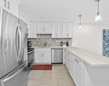 2900 Banyan Street - Photo Thumbnail 3