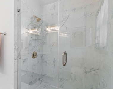 2233 Dock Street - Photo Thumbnail 16