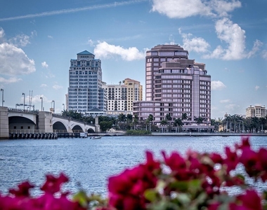2233 Dock Street - Photo Thumbnail 41