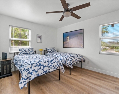 2233 Dock Street - Photo Thumbnail 27