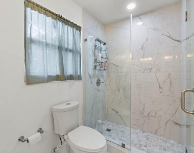 2233 Dock Street - Photo Thumbnail 24