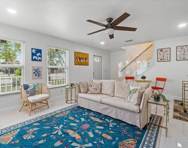 2233 Dock Street - Photo Thumbnail 6