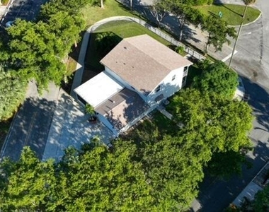 2233 Dock Street - Photo Thumbnail 35