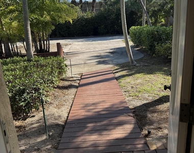 2565 Old Donald Ross Road - Photo Thumbnail 16