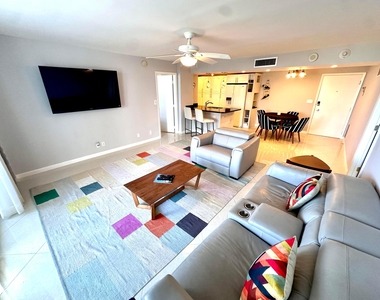 1 Las Olas Circle - Photo Thumbnail 1