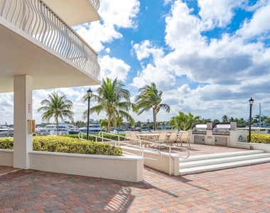 1 Las Olas Circle - Photo Thumbnail 37