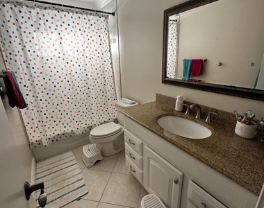 6860 S Calle Del Paz S - Photo Thumbnail 28