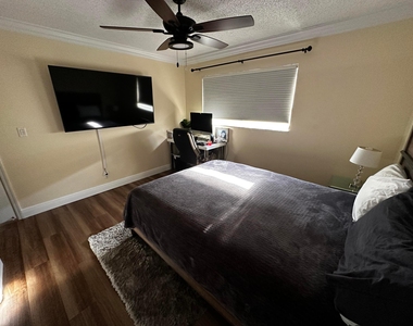 6860 S Calle Del Paz S - Photo Thumbnail 23