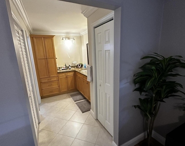 6860 S Calle Del Paz S - Photo Thumbnail 19