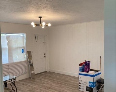 341 Sw 15th Street - Photo Thumbnail 1