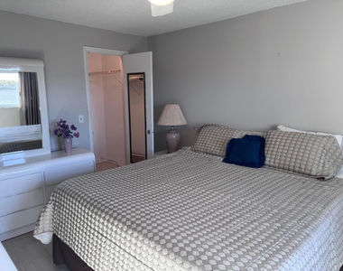 300 Ne 26th Avenue - Photo Thumbnail 12
