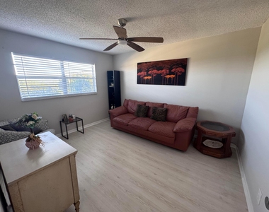 300 Ne 26th Avenue - Photo Thumbnail 10