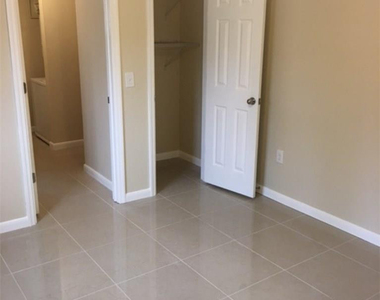 1829 Ne 175th Street - Photo Thumbnail 16