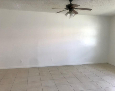 1038 Nw 8th Avenue - Photo Thumbnail 5