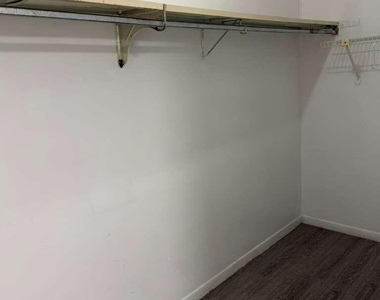 9682 Fontainebleau Boulevard - Photo Thumbnail 15