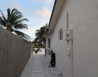 11640 Nw 32nd Manor - Photo Thumbnail 9