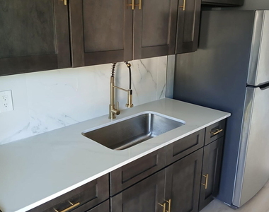 730 Nw 4th Avenue - Photo Thumbnail 6