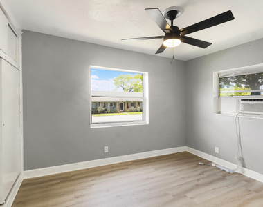 730 Nw 4th Avenue - Photo Thumbnail 2