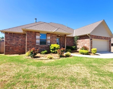 2308 Paraiso Way - Photo Thumbnail 1