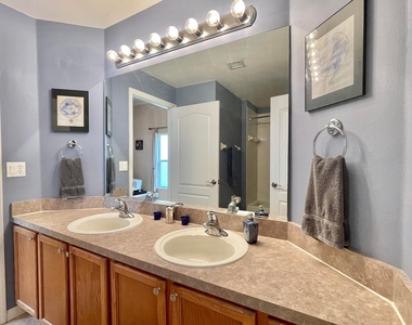 137 Canterbury Place - Photo Thumbnail 18