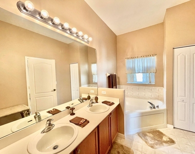 137 Canterbury Place - Photo Thumbnail 21