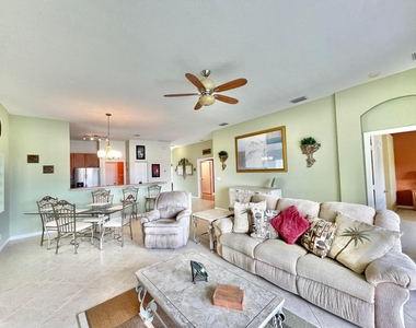 137 Canterbury Place - Photo Thumbnail 10