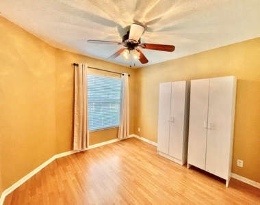 137 Canterbury Place - Photo Thumbnail 24