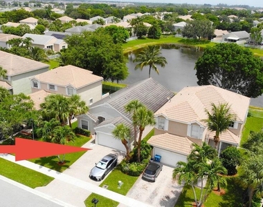 137 Canterbury Place - Photo Thumbnail 2