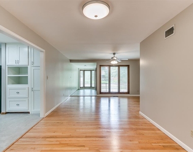 1214 Cruce Street - Photo Thumbnail 6