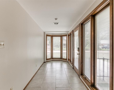 1214 Cruce Street - Photo Thumbnail 2