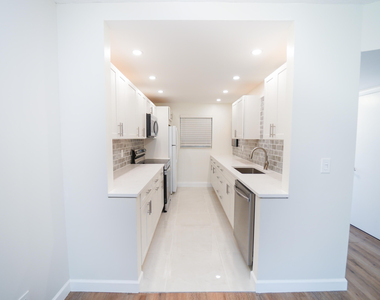 2660 Sw 22nd Avenue - Photo Thumbnail 2