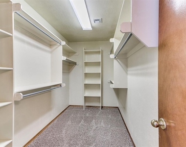 4100 Kent Street - Photo Thumbnail 23