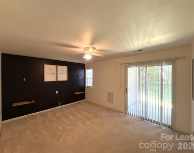 639 Mountainwater Drive - Photo Thumbnail 9