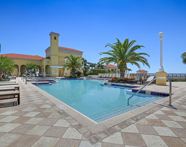 701 S Olive Avenue - Photo Thumbnail 16