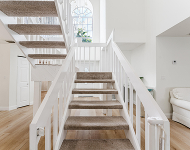 665 Jeffery Street - Photo Thumbnail 20