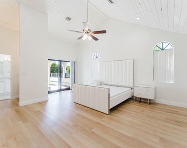 665 Jeffery Street - Photo Thumbnail 27
