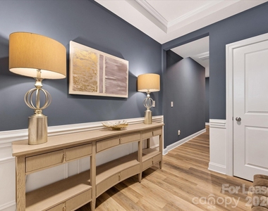 2314 Creekmere Lane - Photo Thumbnail 2
