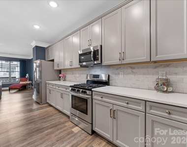 2314 Creekmere Lane - Photo Thumbnail 13