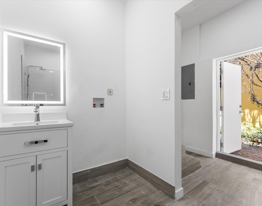8934 Emerson Avenue - Photo Thumbnail 20