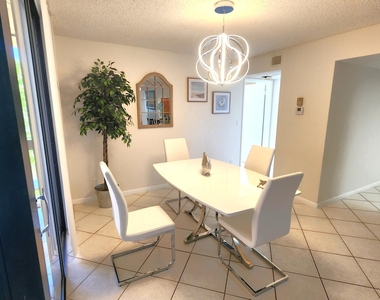 750 Egret Circle - Photo Thumbnail 8
