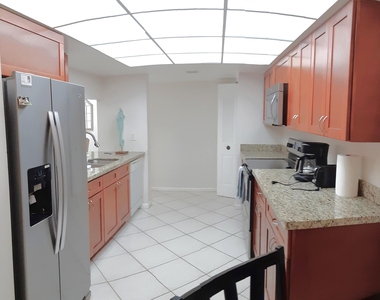750 Egret Circle - Photo Thumbnail 3