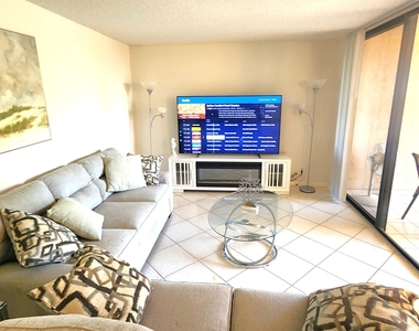 750 Egret Circle - Photo Thumbnail 1